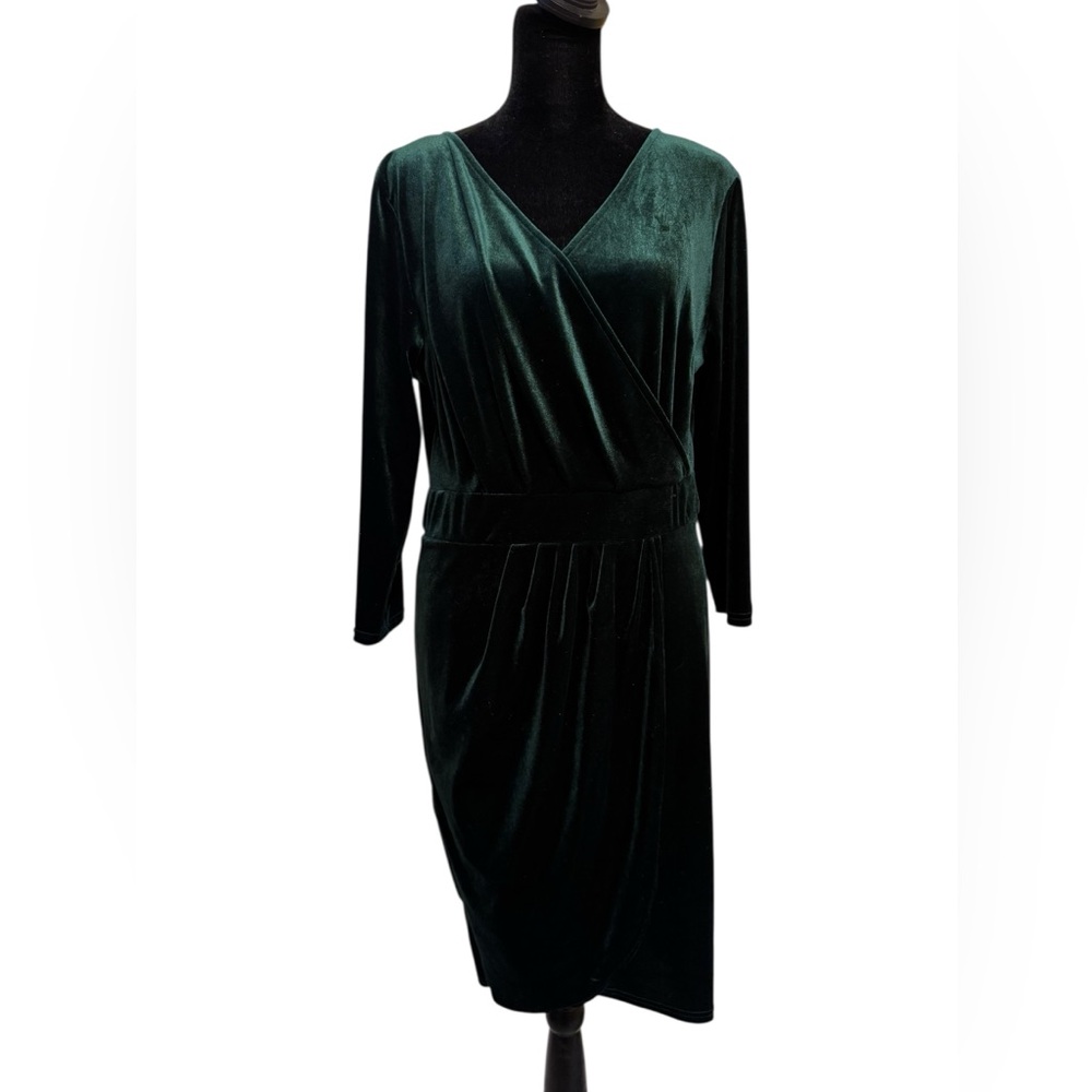 Elegant Green Velvet‎ Dress